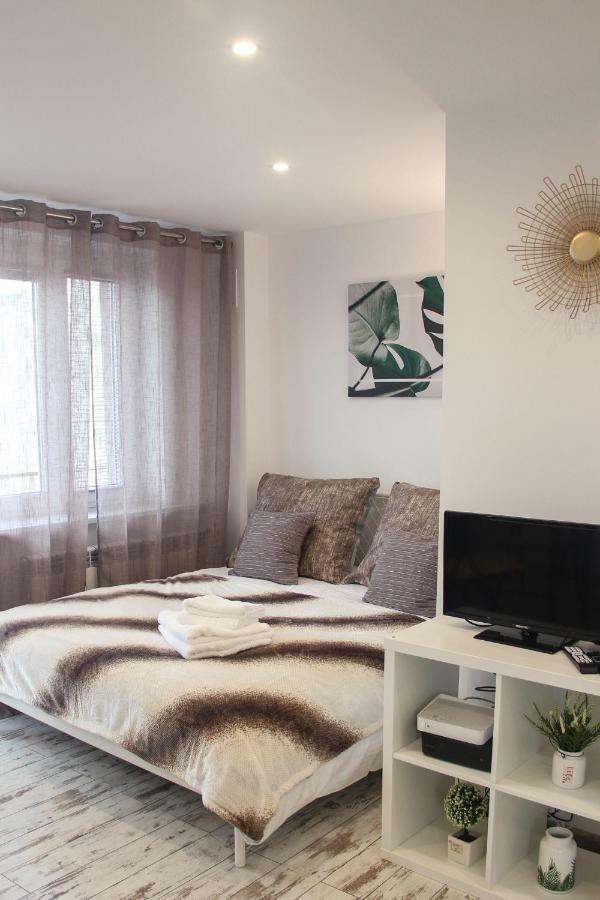 Sunny City Center Apartment Varsovia Exterior foto